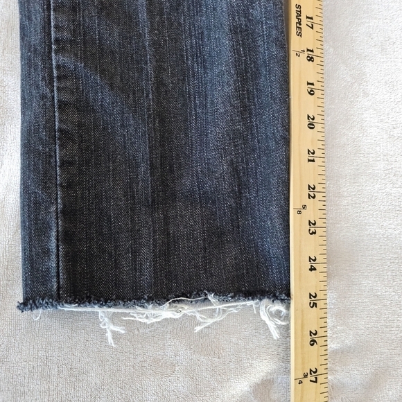 Levi's 514 33X25  Straight Leg Raw Hem Black Distressed Jeans EUC - Picture 4 of 12